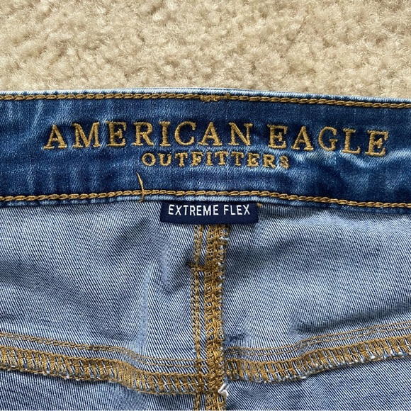 AEO Distressed Jeans - Picture 5 of 7
